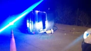La mujer fue rescatada del interior del rodado.