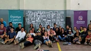 Jóvenes solidarios y aquella idea de que el héroe real es la sociedad