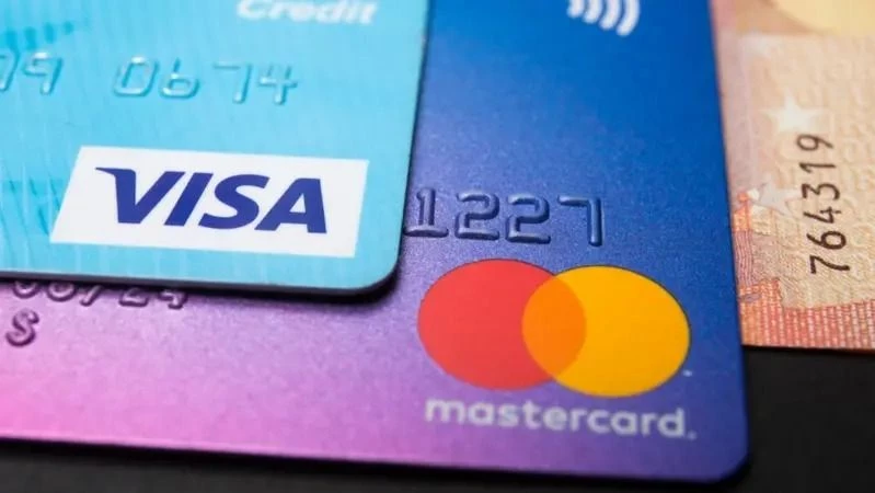 Cambios en las tarjetas de crédito: cómo funciona Click to Pay, el nuevo sistema de Visa y Mastercard para pagar