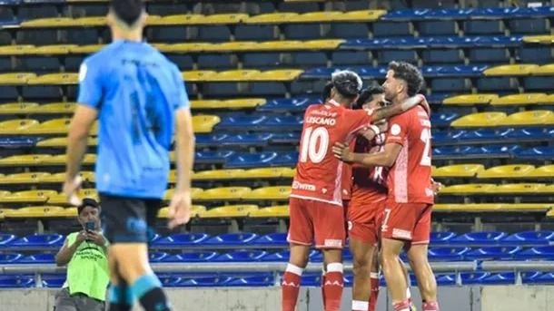 Le ganó en la cancha y lo cargó en las redes: los insólitos tuits de Argentinos tras ganarle a Belgrano