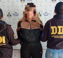 Los desalojaron de una casa tomada y secuestraron un auto robado: lo manejaba la novia de “Pata de Palo” Cornejo Los desalojaron de una casa tomada y secuestraron un auto robado: lo manejaba la novia de “Pata de Palo” Cornejo