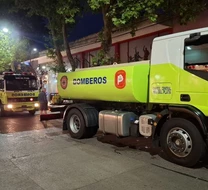 Gritos y pedidos de auxilio: tensión por un incendio en un conocido local de indumentaria de la calle Güemes Gritos y pedidos de auxilio: tensión por un incendio en un conocido local de indumentaria de la calle Güemes