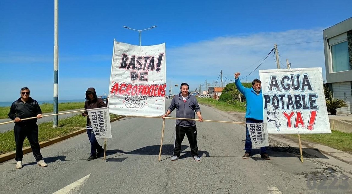 “Los agroquímicos nos enferman”: denuncian fumigaciones ilegales y contaminación del agua en un barrio de Mar del Plata