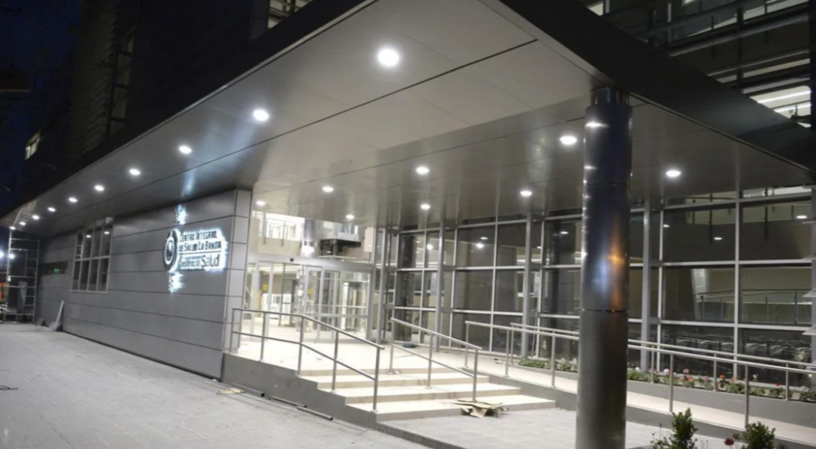 Jugaba con el vecino y terminó con un disparo en el ojo: tienen 11 y 10 años