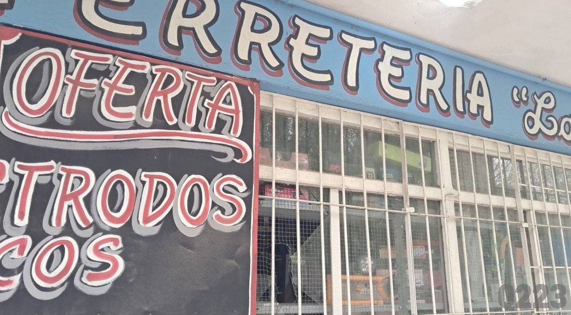 "La inseguridad está a la orden del día": robaron una ferretería de barrio por tercera vez en el año