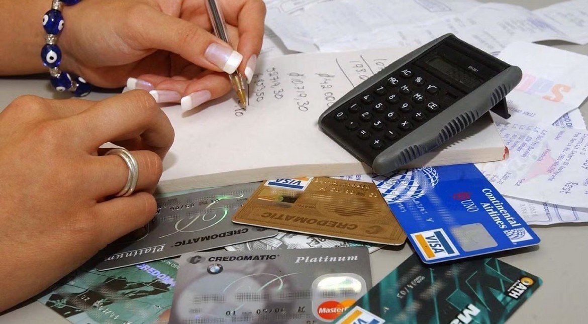Hasta 60 meses y ahorro del 20%: cuáles son las nuevas tasas para pagar deudas con el Banco Provincia