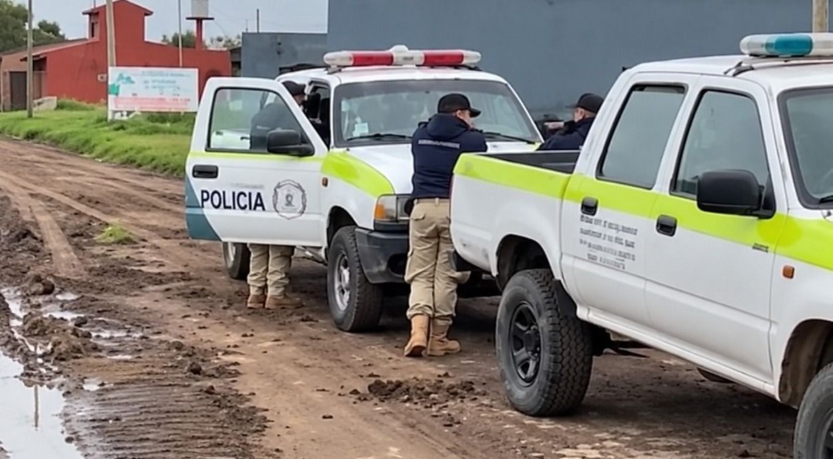 Insólito: vecinos pidieron la limpieza de un arroyo para evitar inundaciones pero "ecologistas" lo frenaron