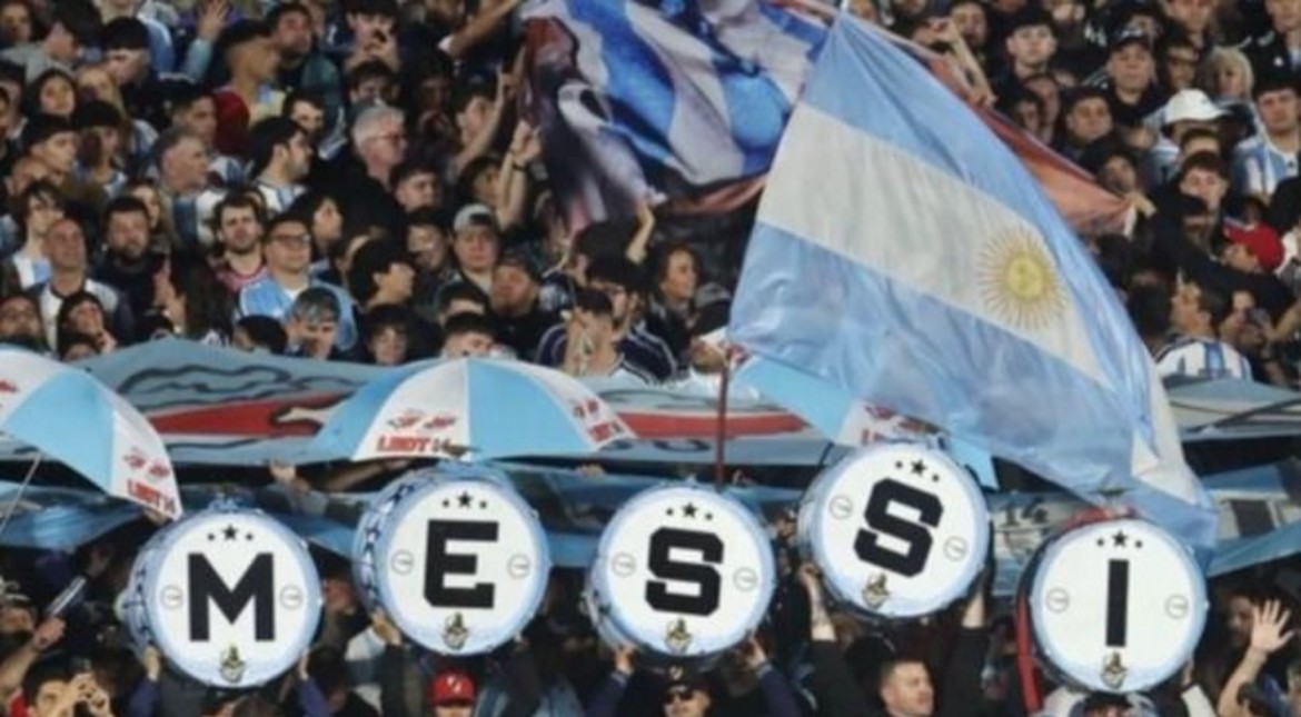 Polémica detrás del homenaje a Messi: cortes de sonido, cánticos contra Tapia y sospechas sobre la organización de River