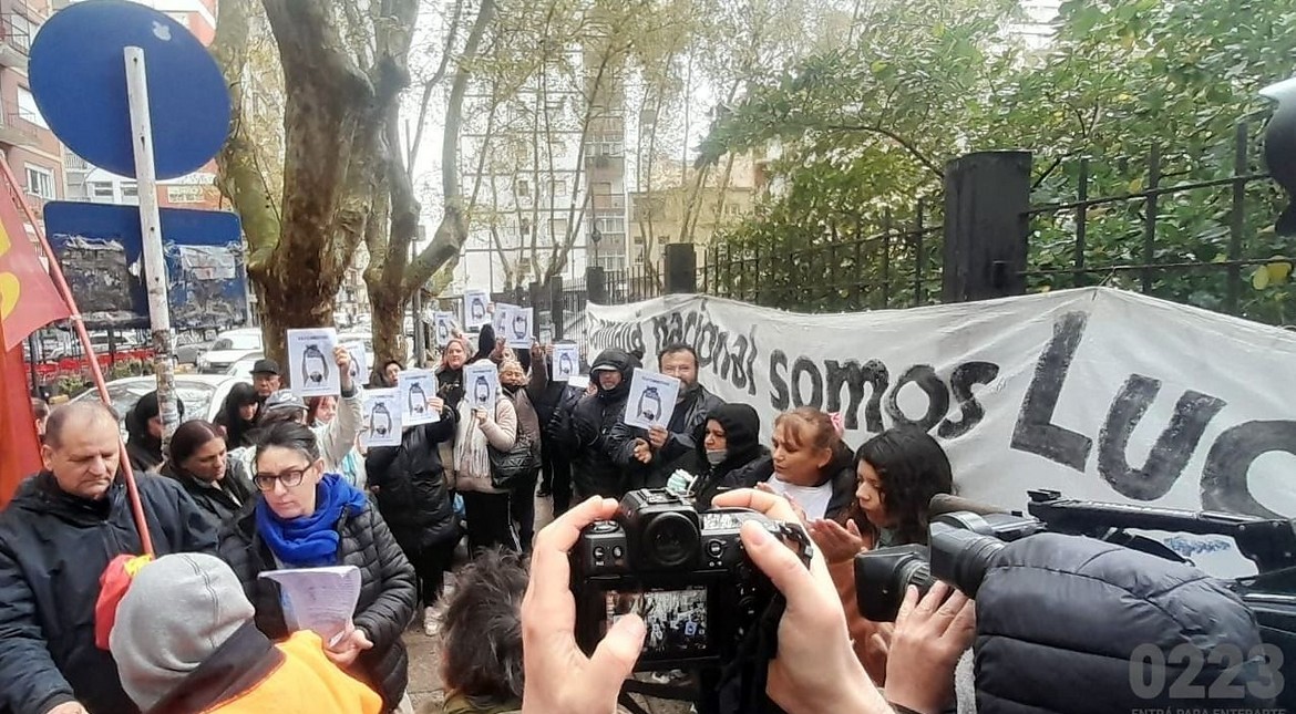 A 10 años del femicidio de Lucía Pérez, sus padres siguen pidiendo justicia: “Hay beneficio para los narcos"