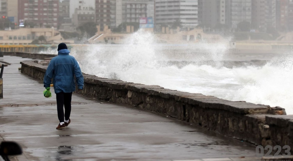De la primavera, ni noticias: cómo estará el tiempo este lunes feriado en Mar del Plata