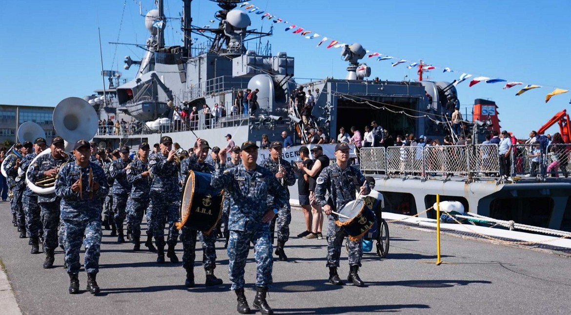 La Base Naval de Mar del Plata abre sus puertas por su centenario: cómo visitar los buques de la Armada