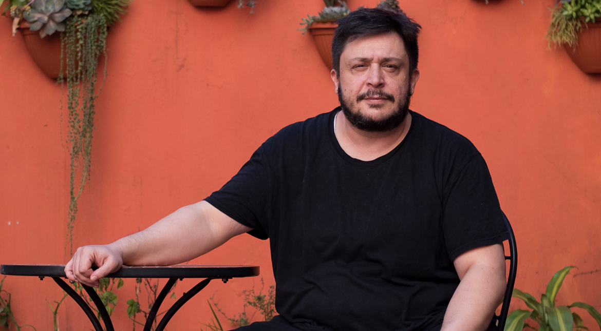 Denunciaron penalmente a Hernán Casciari por una presunta estafa millonaria: hay otros famosos involucrados