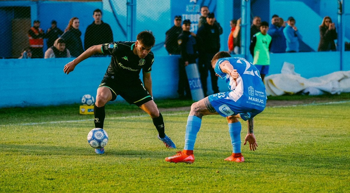 Aldosivi cayó en Río Cuarto y quedó en la cuerda floja con el descenso