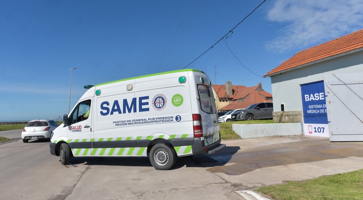 Dramático: un joven cayó desde un acantilado en Mar del Plata cuando intentaban asistirlo