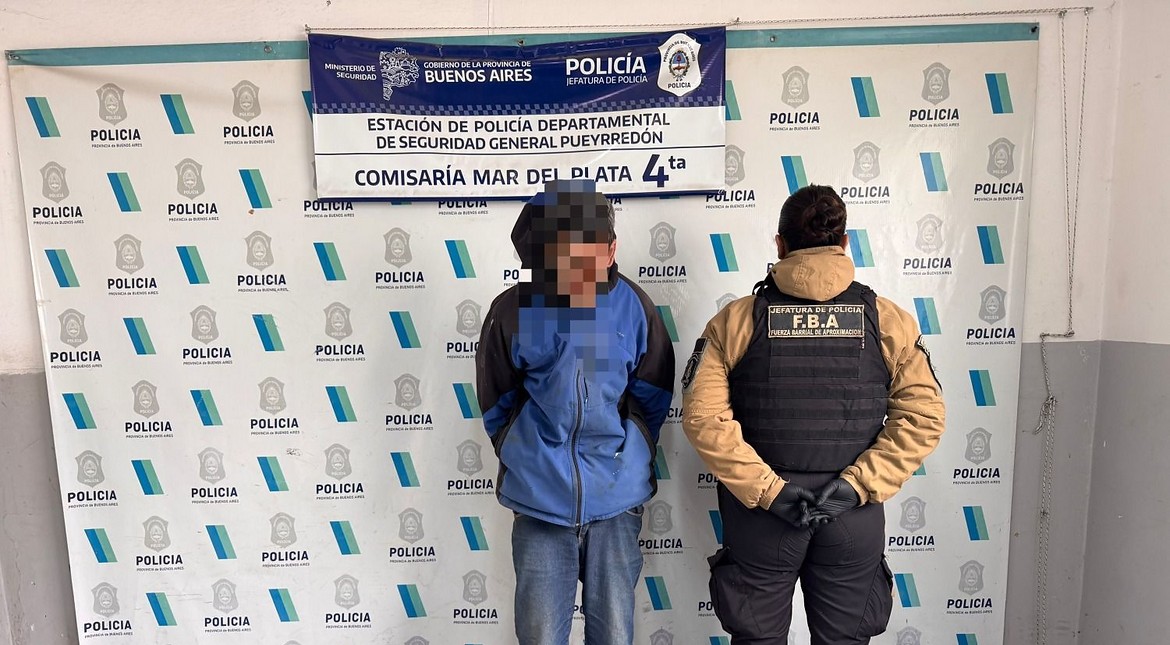 Quedó congelado: empleados y clientes redujeron a ladrón que quiso robar una heladería