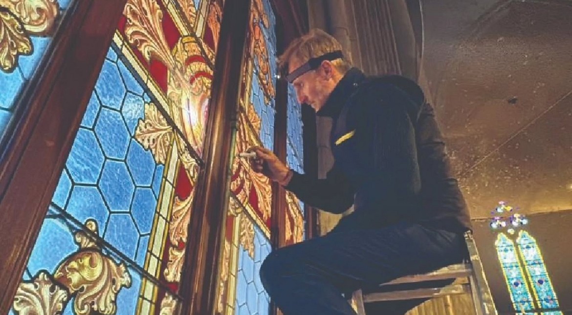 Tratamiento de la madera y restauración de vitrales: así avanzan las obras en la Catedral