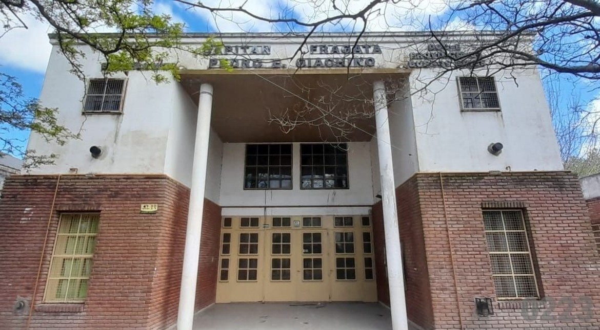 Robaron cables de una escuela de Mar del Plata y los alumnos se quedaron sin clases