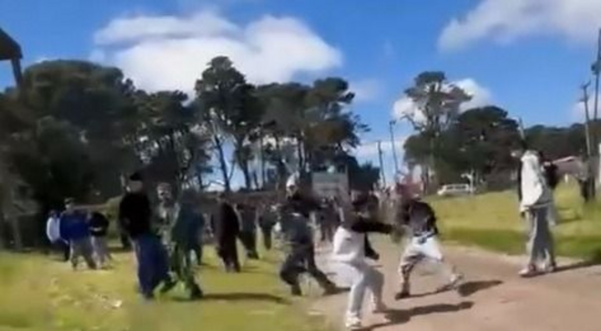 Batalla campal y un apuñalado obligan a frenar los festejos estudiantiles en Balcarce