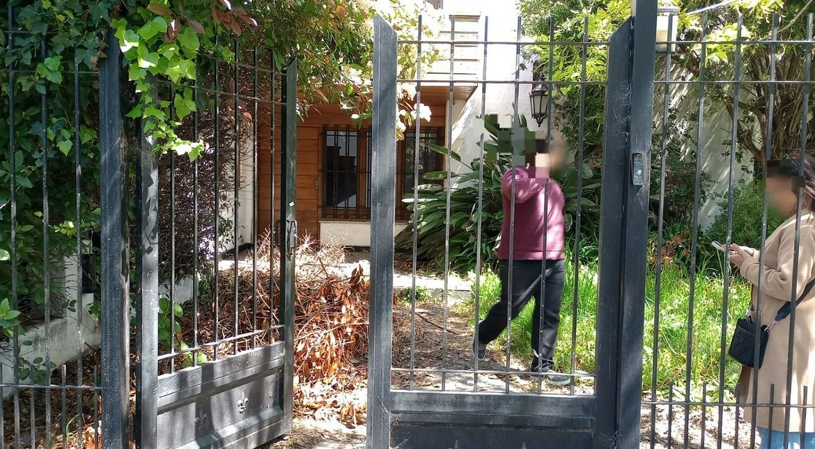 Quisieron usurpar la casa de una mujer que se fue a vivir al exterior