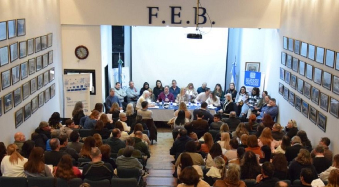 La FEB se le plantó a Provincia y anunció un paro docente de 48 horas