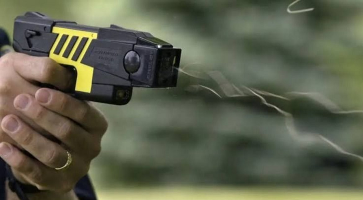 Decisión histórica: buscan incorporar las pistolas Taser en la Policía Bonaerense