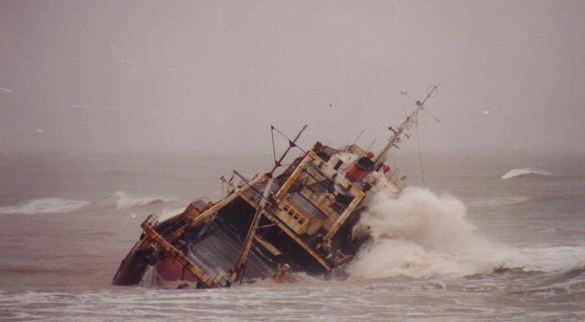 El misterioso Titanic de Mar del Plata: navegó solo durante 15 kilómetros en medio de una tormenta