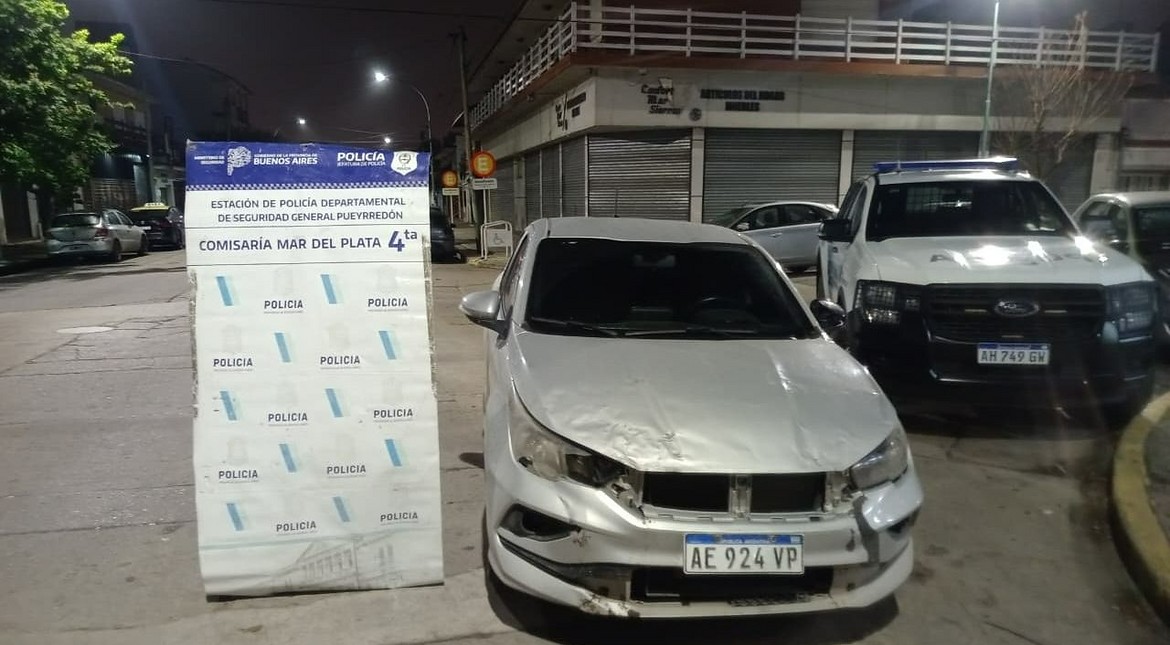Dijo que era chofer de aplicación y andaba en un auto robado
