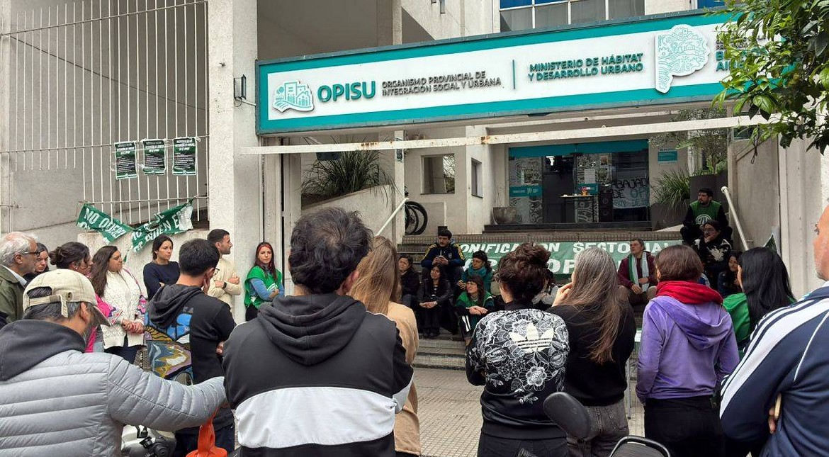 Denuncian descuentos de horas extras en el Opisu: trabajadores inician retención de tareas por una semana