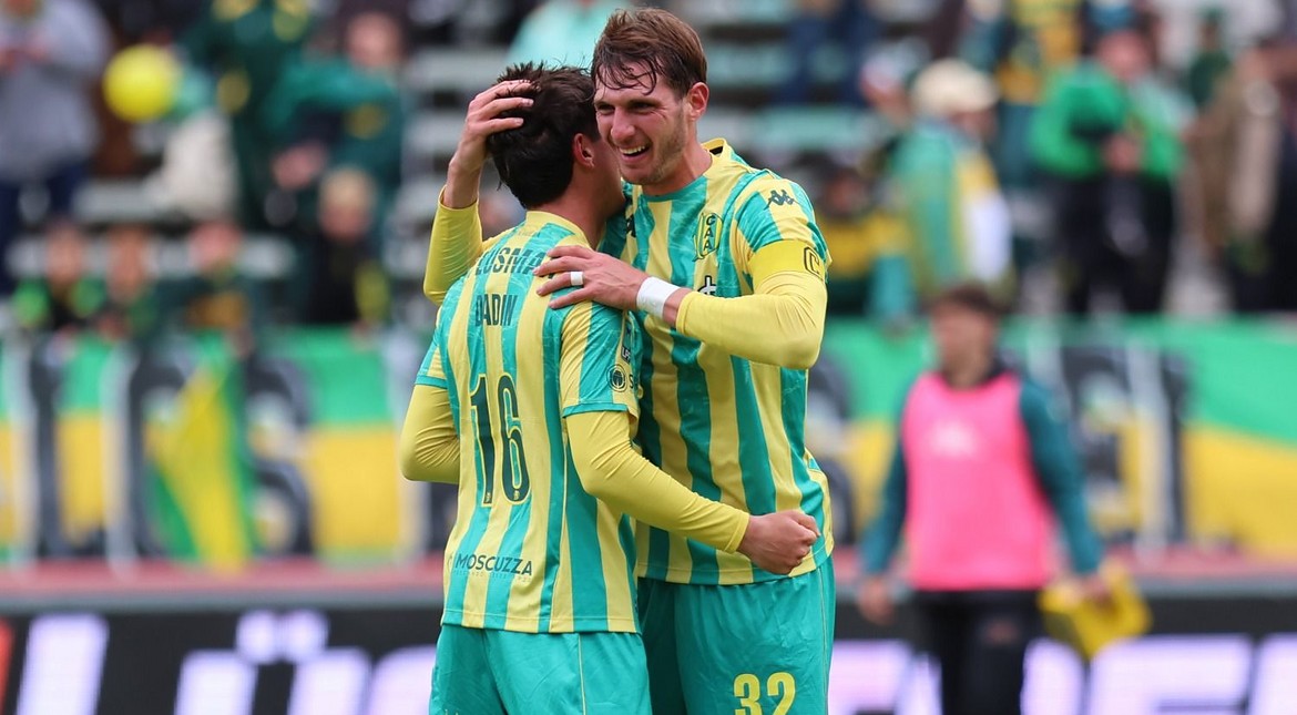 Riestra perdió y Aldosivi sigue con vida: qué le queda a cada uno