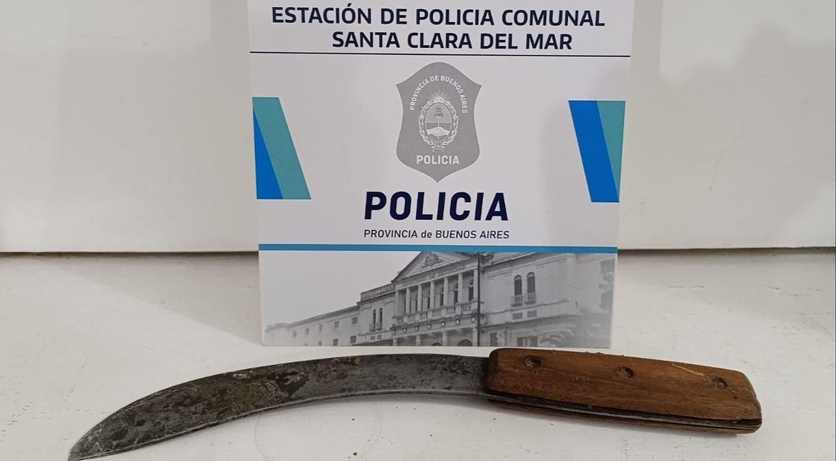 Intentó robar en la casa de un turista y lo atraparon agazapado con un cuchillo de 30 centímetros