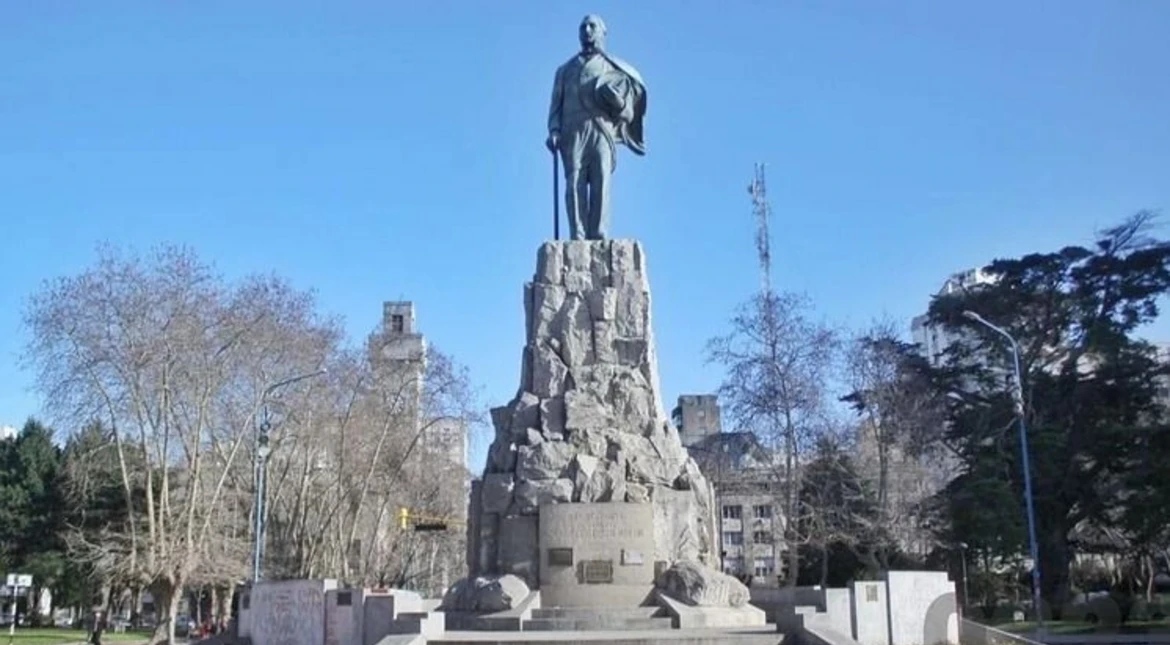 El día que la ciudad de Mar del Plata discutió a San Martín