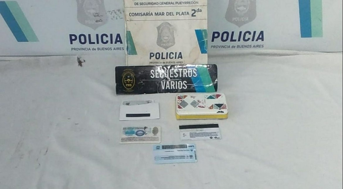 Vino a un congreso, le robaron la billetera y la encontraron por un localizador