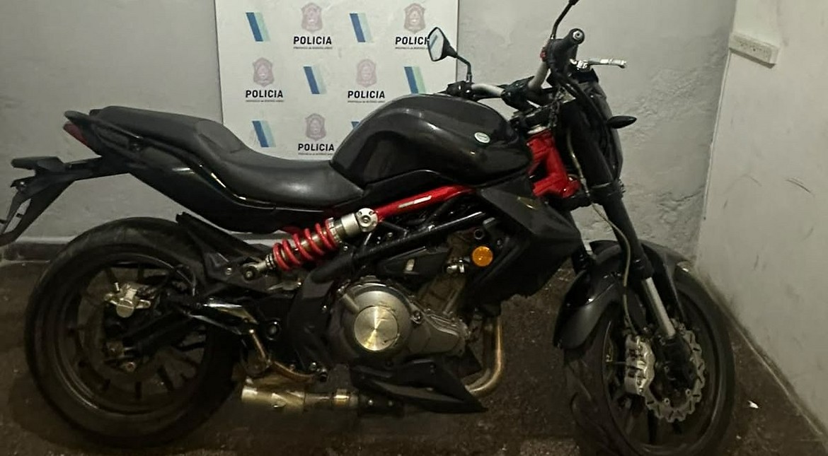 “Motochorros” le arrebataron la cadena de oro a una turista