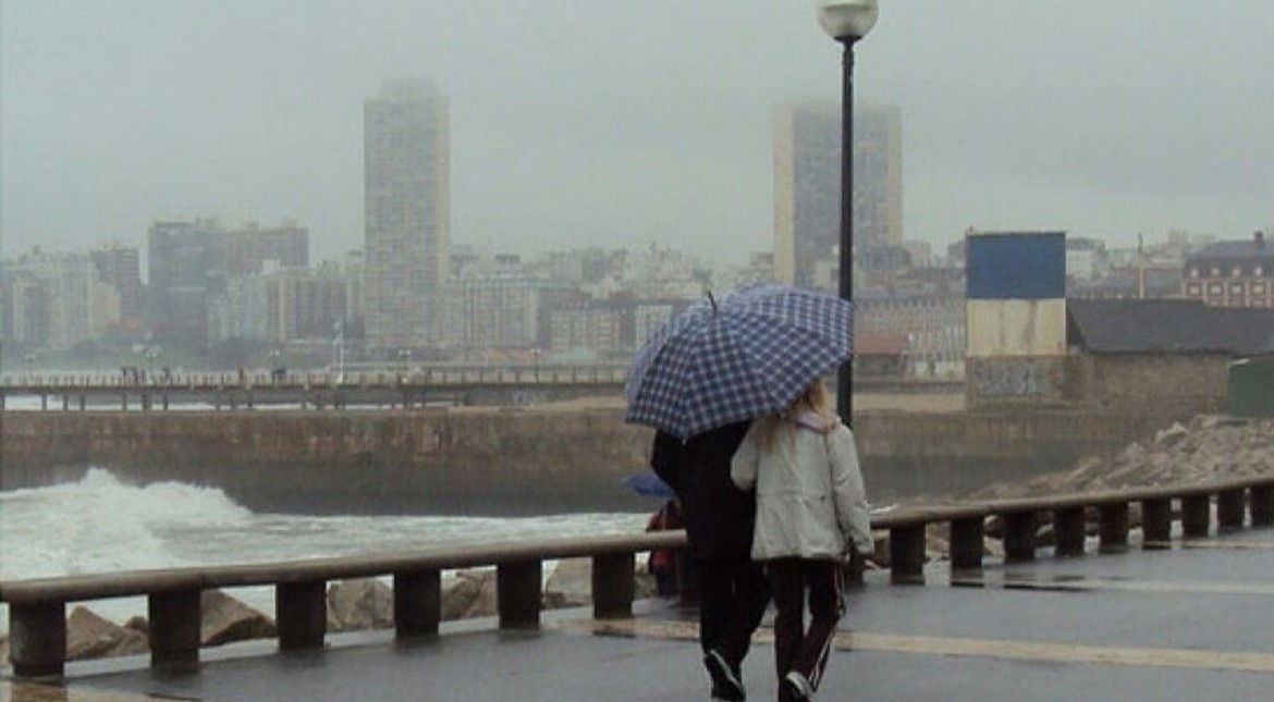 Ni enero ni febrero: cuál es el mes de la temporada que tendrá más días de lluvia en Mar del Plata