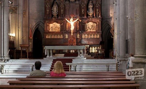 La Iglesia Catedral celebra el Corpus Christi con misa y procesión por ...