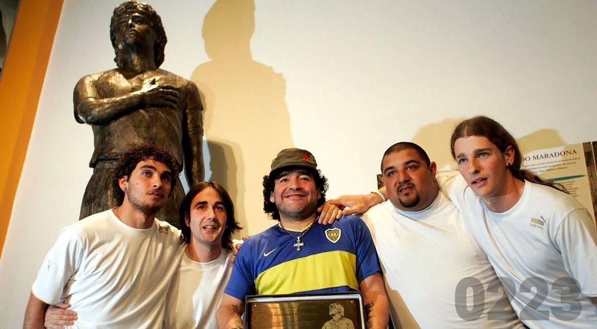 Bailando en la playa al ritmo de Ricky Maravilla: el video que se viralizó en el día que Maradona cumpliría 66 años