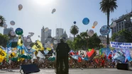 Alberto Fernández fue el único orador de un acto multitudinario en Plaza de Mayo.