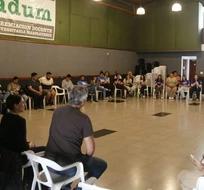 Universitarios van al paro y analizan suspender las actividades en el segundo cuatrimestre Universitarios van al paro y analizan suspender las actividades en el segundo cuatrimestre