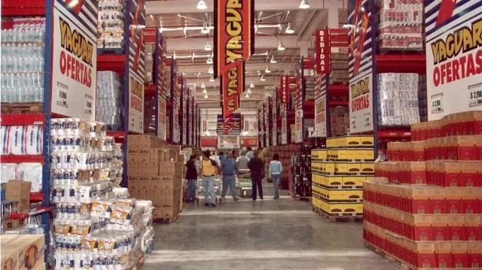 Sorpresa por el repentino cierre de un supermercado: "Ni los clientes deben saber"