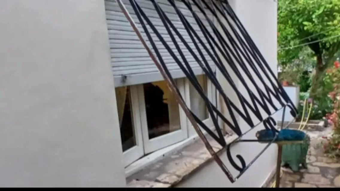 Amordazan y atan a una jubilada de 91 años en una violenta entradera