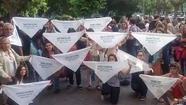 Con insultos a Morea, se descubrió la baldosa de Silvia Filler