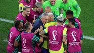 Tite y los futbolistas brasileños bailaron  "a dança do pombo" ("el baile de la paloma" en portugués)