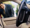 Le robaron el auto pero el seguro no se lo cubrirá porque dejó las llaves puestas