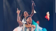 Rodrigo de Paul se subió al escenario con Tini. 