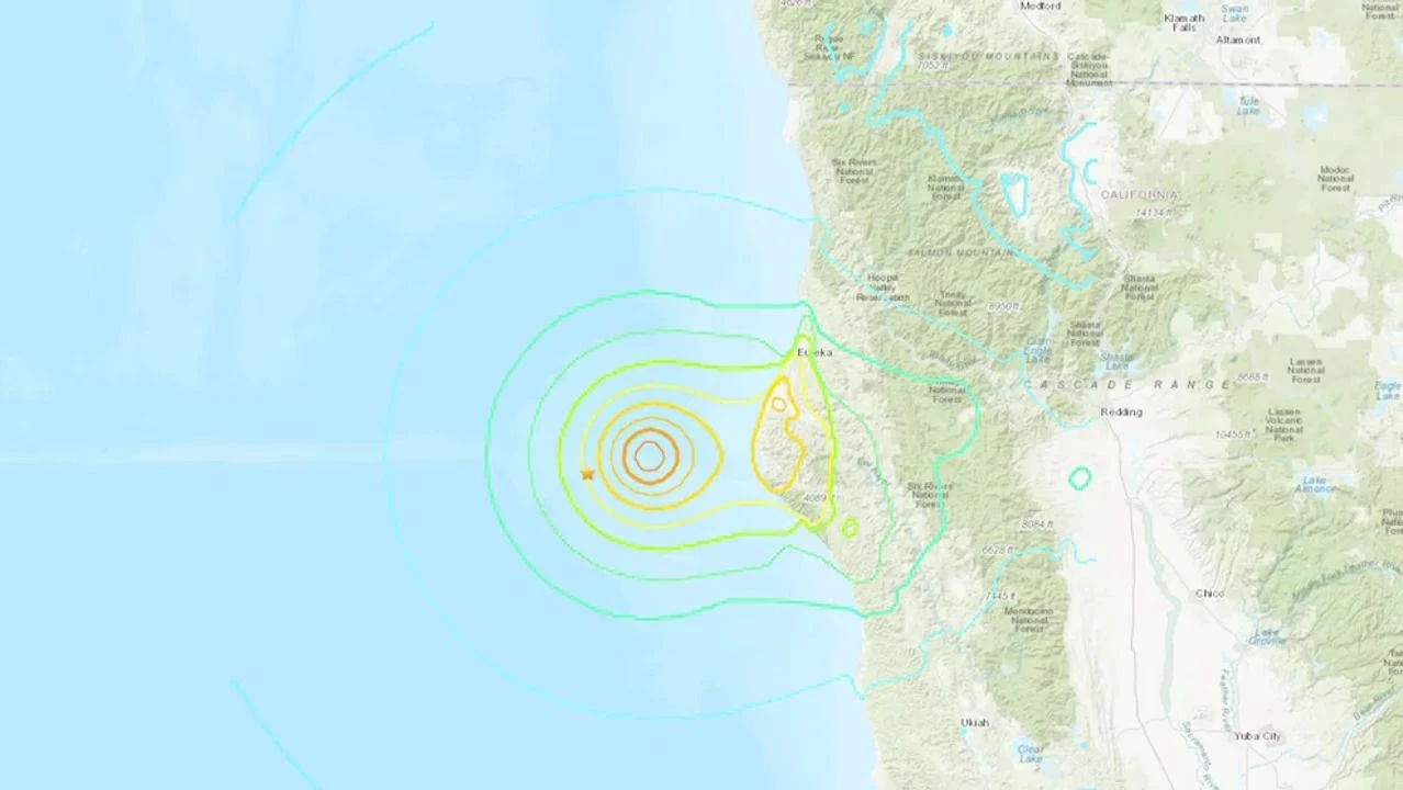Terror y alerta por tsunami: momento en el que un terremoto de 7.0 azotó a California