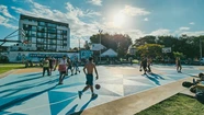 ¿Ya fuiste a jugar? Las increíbles imágenes de cómo quedó la cancha de la Plaza Güemes ¿Ya fuiste a jugar? Las increíbles imágenes de cómo quedó la cancha de la Plaza Güemes
