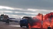 Terror en el Autódromo: filmaron el momento en que un camión de combustible quedó envuelto en llamas Terror en el Autódromo: filmaron el momento en que un camión de combustible quedó envuelto en llamas
