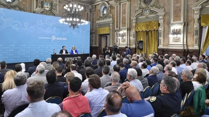 También aseguró que la Nación le adeuda a la Provincia 13 billones de pesos, lo que consideró “un robo”.