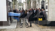 Exhuman los restos de Fangio por una demanda de paternidad